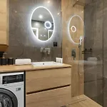 Apartament Air Conditioned In Cracow With Parking And Desk By Renters