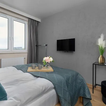 Air Conditioned In Cracow With Parking And Desk By Renters 아파트 크라쿠프